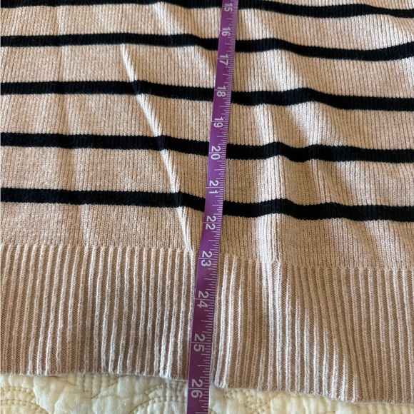 Super soft striped tan and black mock neck sweater women's L - Picture 2 of 8